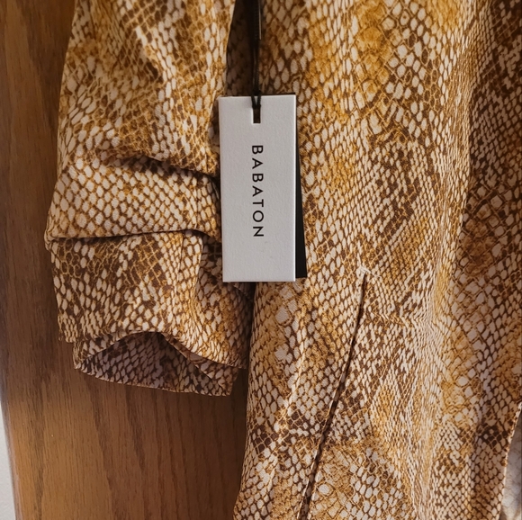 Aritzia Macauley (power) snakeskin Blazer PRICE DROP - Picture 5 of 11